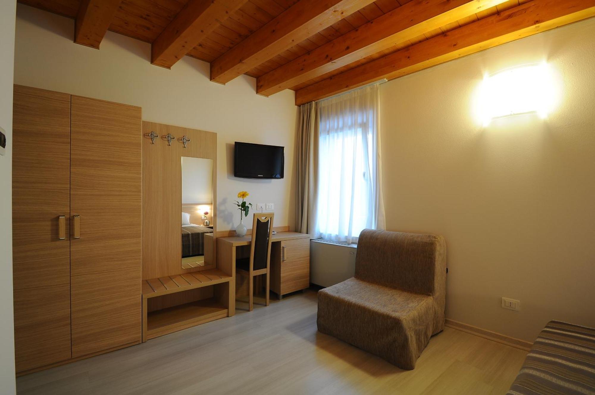 Albergo Leon Bianco Gonàrs Εξωτερικό φωτογραφία